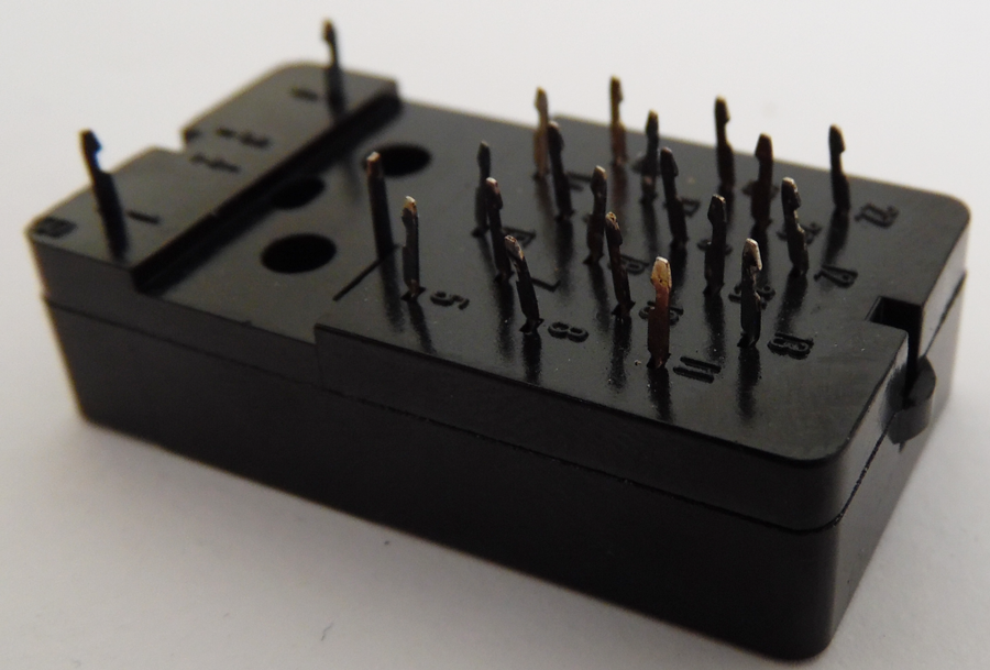 21 pin socket for relay EL814 