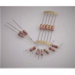 Resistenza 8,2 Kohm 5% 2W - confezione 10 pezzi NOS100969 