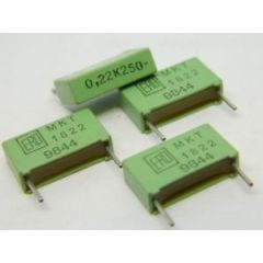 Condensatore poliestere 3,9 nF 630V NOS100605 